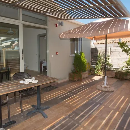 Casa Dina Lefkada City